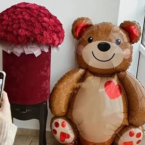 XL Giant 36” Valentines Day teddy bear foil balloon, heart, celebration, party